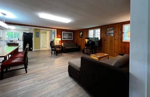 Shelby Casa | Family Friendly, Lake Michigan, Stony Lake, Super Clean, Newly Remodeled Cottage