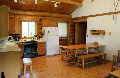 Winthrop Cabina | Para toda la familia la casa de registro con bañera de hidromasaje, justo en el valle de Methow pista de esquí