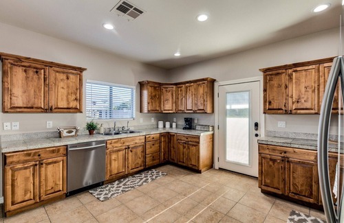 Golden Springs Casa | Superstition Mountain Desert Escape - ¡Tu oasis en el desierto te espera!