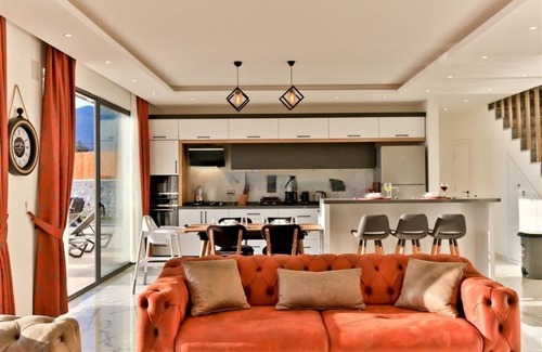 Uzumlu Villa | Family friendly new villa; Big pool, Sauna/hot tube, 2 Jakuzzies,Turkish Hamam