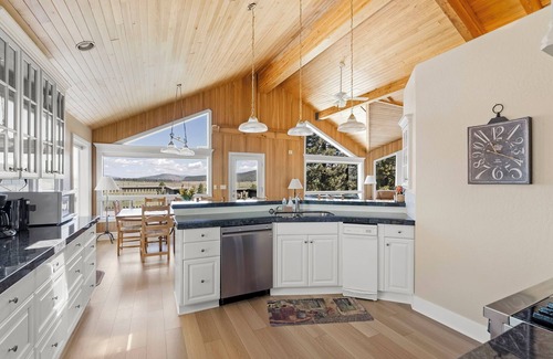 Truckee Casa | Family-Friendly Northstar Chalet | Hot Tub, AC, Fireplace, Club Access, Scenic V