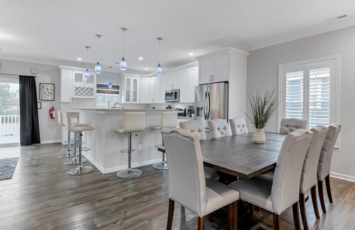 East Ocean View Casa | Family Friendly Oasis-3 BR, + Short Walk to Beach!