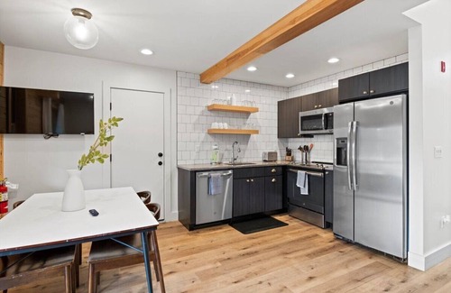 Lake George Casa | Family Friendly- Pet Friendly