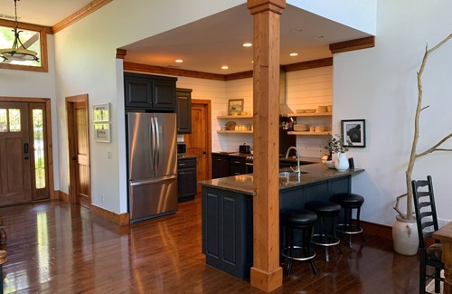 Clarkesville Casa | Un retiro para familias en el lago Burton, capacidad para 14