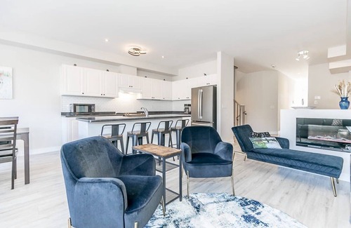 The Blue Mountains Casa | Family-Friendly Townhouse close to Blue Mountain