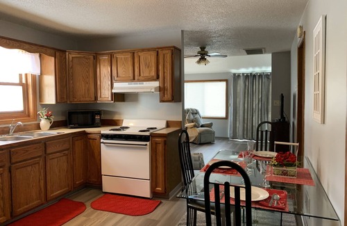 Harrison Cabaña | Family friendly updated cozy cottage overlooking Budd Lake. See special rates!