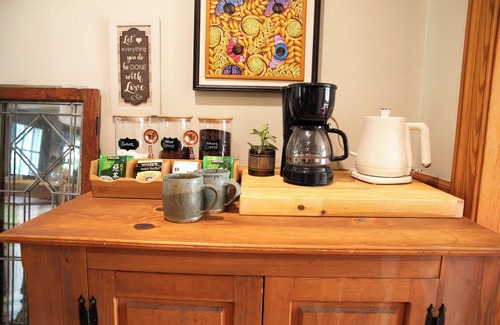 Charlottesville Casa | Family-Friendly Home Near UVA Toys, Trampoline, Pet-Friendly