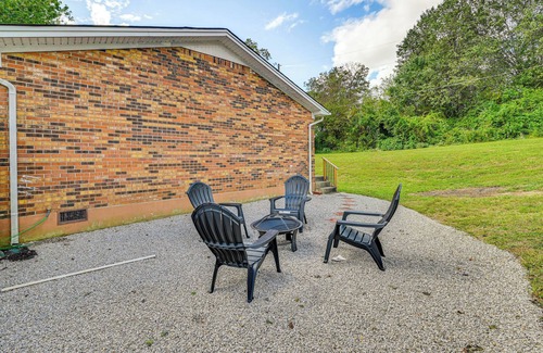 Elizabethtown Casa | Family-Friendly Home w/Big Yard In Elizabethtown!