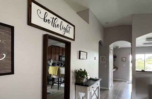 Sun City Center Casa | Family Friendly Home in the Sunshine State; a short drive to Tampa, or St. Pete!