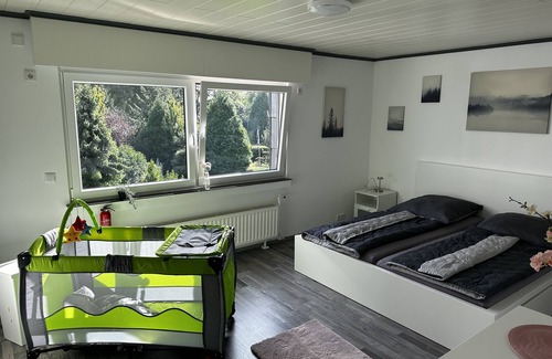 Oberhausen Casa | Family-friendly vacation apartment in beautiful Oberhausen Schmachtendorf