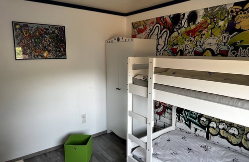 Oberhausen Casa | Family-friendly vacation apartment in beautiful Oberhausen Schmachtendorf