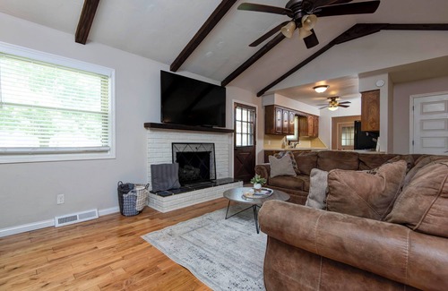 Republic Casa | Family Fun at Primrose Retreat - Cozy, Clean & Chemical-Free