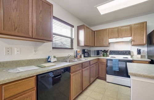 West San Antonio Casa | Cerca de Sea World y Lackland AFB. Descuentos BMT!