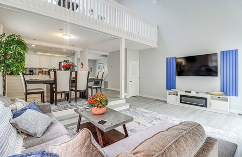 East Stroudsburg Casa | Family Gem w/ Deck Across From Shawnee Mountain!