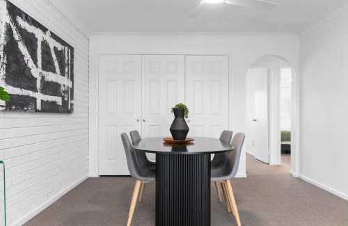 Belmont Casa | Family Getaway in Belmont