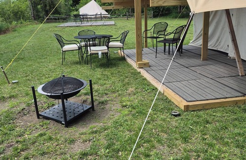 Douglas County Alquiler De RV | Family Glamping Tent in Relaxing Campground in West Omaha
