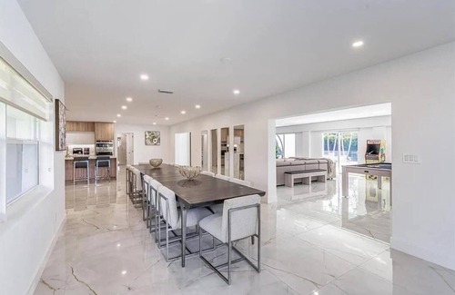 Palmetto Bay Casa | Family & Group Getaway | Pool + Huge Backyard