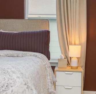 South Manchaca Casa | Family Holiday Getaway - Yard, Fire pit, High Class Home & Extended Stay Bliss