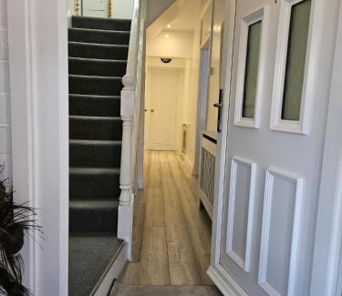 St. Helier Casa | Family Home 1