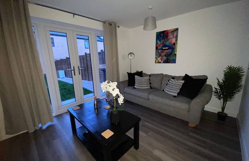 Bordesley Casa | Family Home 5-bed House in Birmingham City Centre