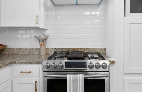 Hanahan Casa | Family Home and Private Backyard