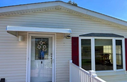 East Smethport Casa | Family Home for 1-7 guests