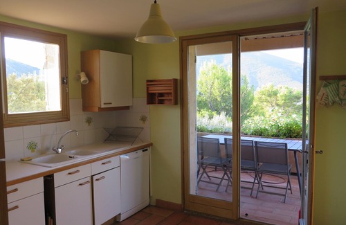 Mollans-sur-Ouveze Casa | Family home with view of Mont Ventoux and private pool