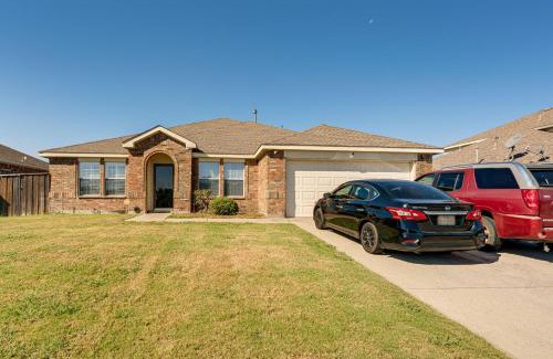 Forney Casa | Family Home Near I-80 in Suburban Dallas