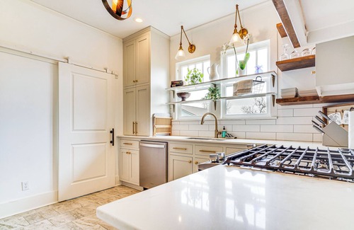 Lake Charles Casa | Family Home w/ Deck & Yard in Lake Charles