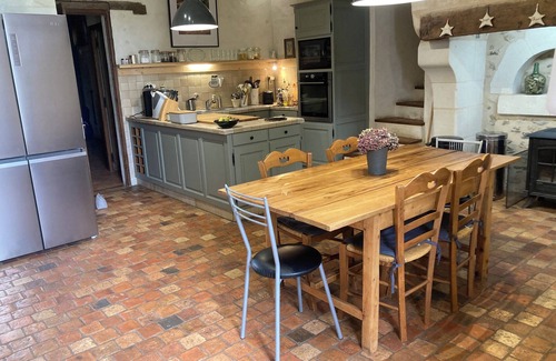 Chaumont-d'Anjou Casa | Family home with pool in Anjou