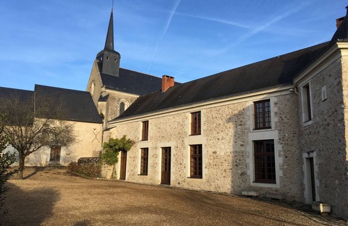 Chaumont-d'Anjou Casa | Family home with pool in Anjou