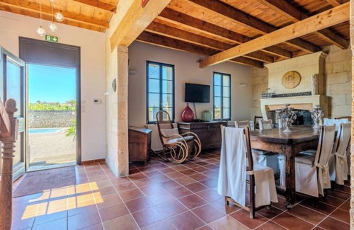 Saint-Emilion Casa | Family home with character
