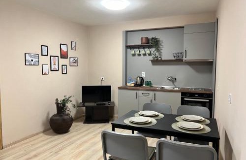 Shumen Hotel | Family Hotel Central