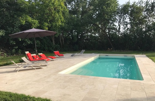 Lorignac Casa | Casa familiar en el corazón de su viñedo.