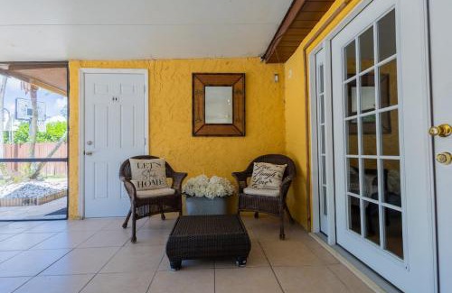 Weston Casa | Family Oasis at Sunrise Private Pool, Game, Cardio, Grill, Work & Play