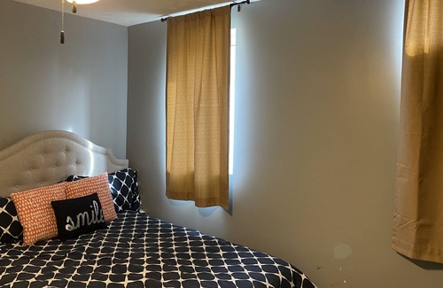 Papillion Casa | Family or Entertainer's Dream with Private Pool