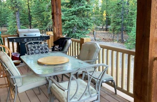 Meadow View Heights Cabina | Chalet para familias y mascotas en Duck Creek Village, por BrianHead / Zion / Bryce Can