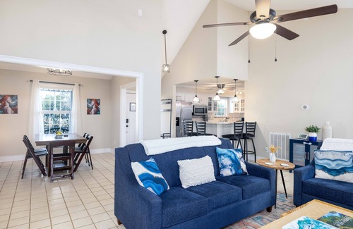 Conway Cabaña | Family/Pet friendly home beside the Waccamaw River.