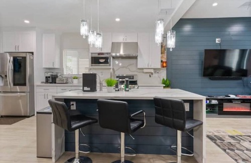 Eagle Rock Casa | Family/pet friendly home near Hollywood & Pasadena