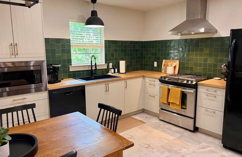 Decatur Casa | Family-Ready 3BR + Backyard Near the Square