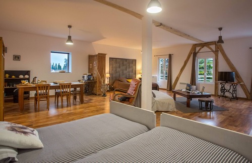 Villeneuve-de-Riviere Casa | Habitación familiar 1 área 95m2.