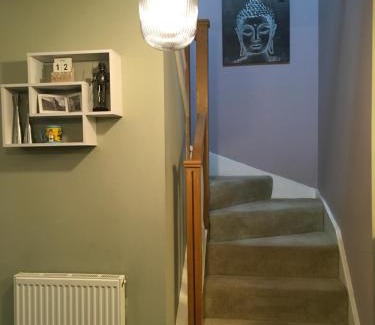 Sheffield Casa | Family Room 2 beds Free WiFi Free Parking
