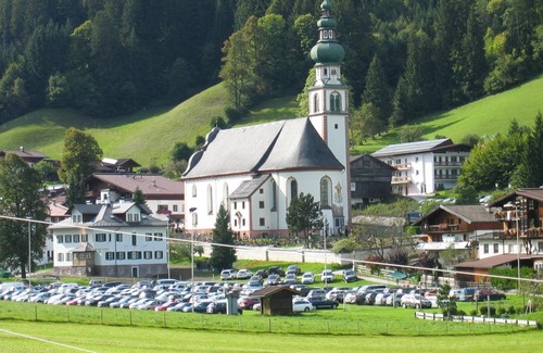 Oberau Casa | Family room, shower, toilet, 2 bedrooms - Gasthof Schneerose