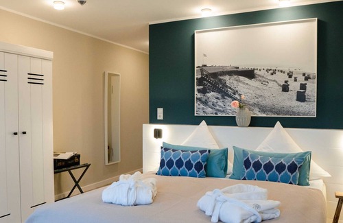 Alkersum Casa | Vrbo Property