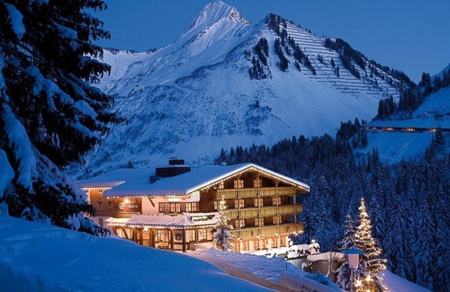 Damuels Casa | Family room with half board - Berghotel Madlener