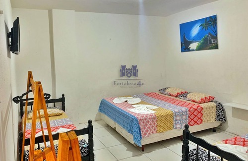 Aldeota Casa | Family room with private bathroom, WiFi, AIR and TV.
