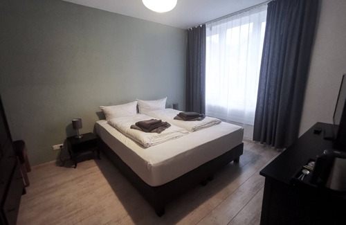 Neumuenster Casa | Familiar-Apartamento-Baño Privado-Balcón