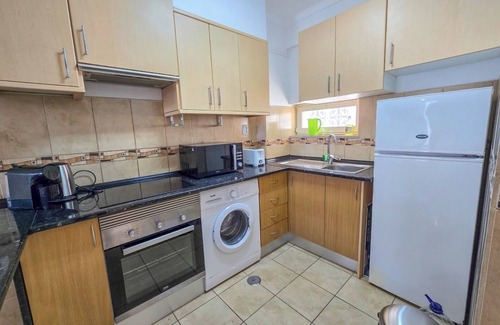 Areias de Sao Joao Apartamento | Family sized apartment w/balcony in Albufeira. n2 minutes from the beach!