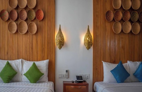 Wat Bo Area Casa | Suite Familiar con Balcón