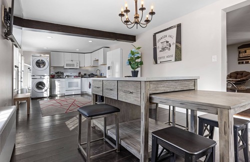 Oakford Casa | Family/Travelers! Near Philadelphia, Sesame Place, Six Flags, Parx, NJ & NY!!!!!